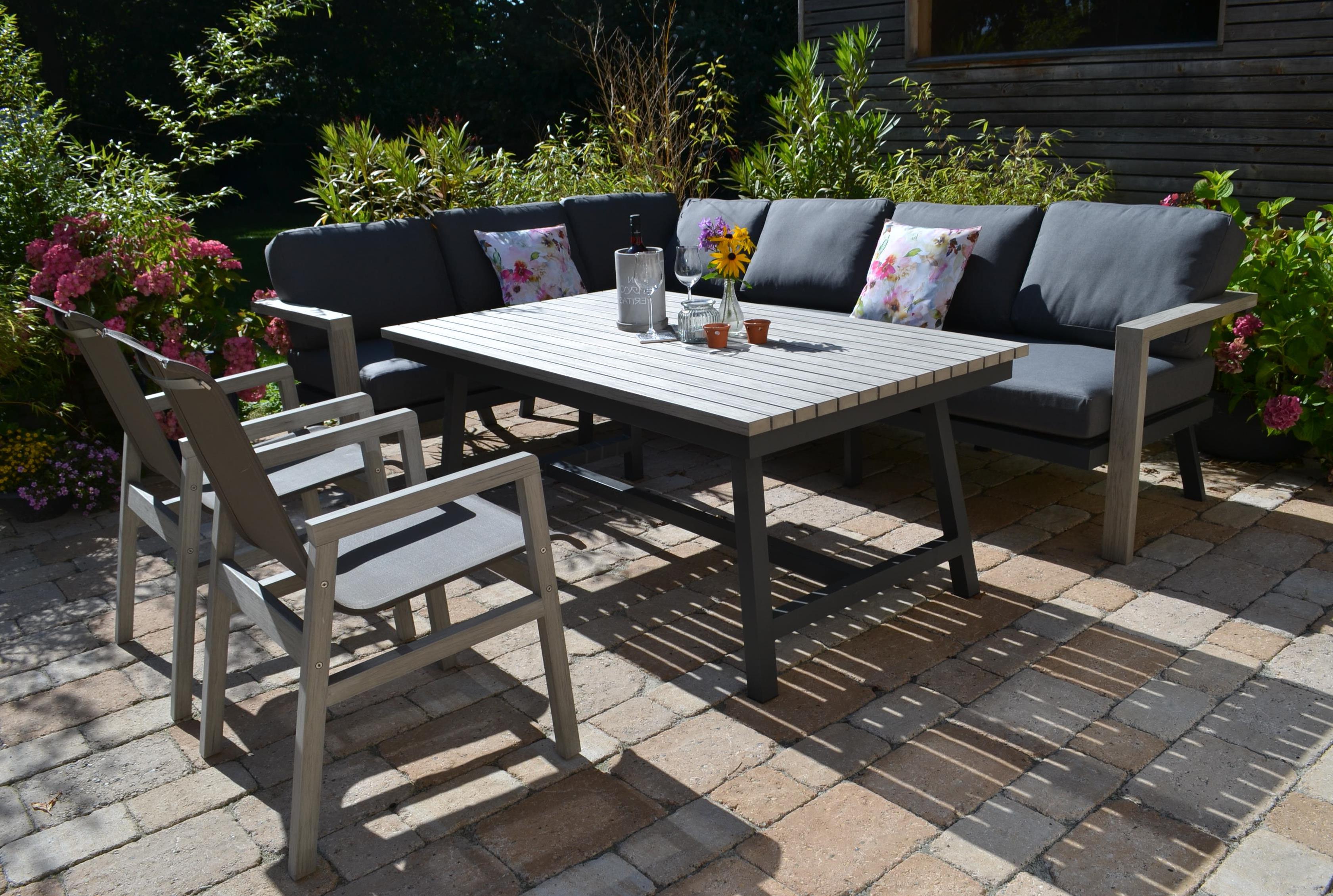 große Garten Ecklounge Morgana + 2 Stühle Flavium + Tisch 165x100cm Vintage Grey - lange Seite rechts
