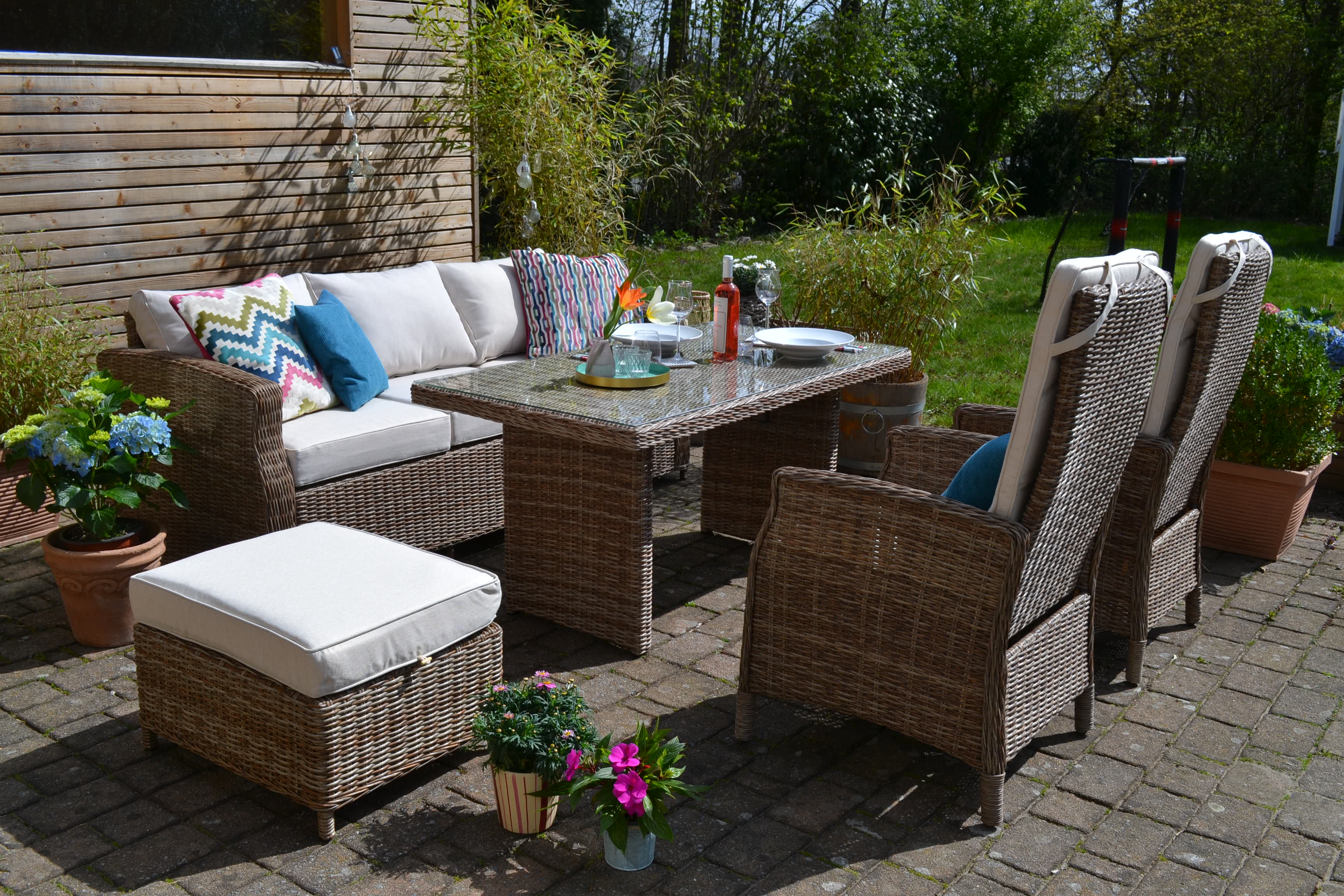 Vila Dining Lounge Gotland - 3-Sitzer Sofa + 2 Sessel mit Liegefunktion + Tisch Ca.140cm x 75cm x 68